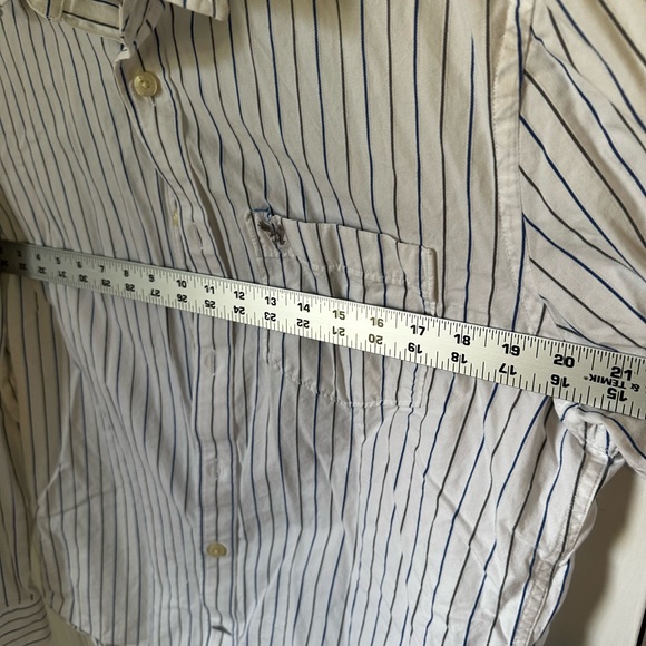 American Eagle Outfitters White and Black Casual Button Down Shirt - Picture 2 of 4